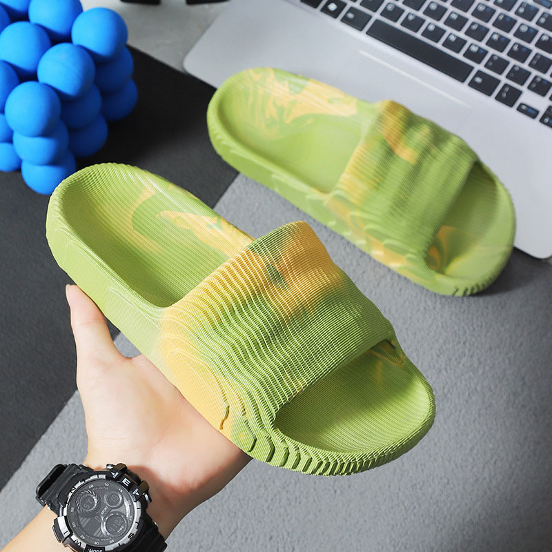 RENBEN Slippers men wear new anti-slip-feeling slippers for women and men versatile casual beach slippers