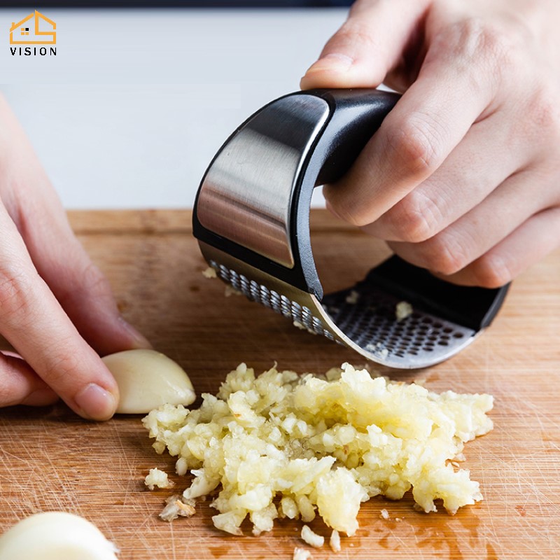 Vision Manual Stainless Steel Garlic Presser Crusher Household Kitchen Garlic Crusher Chopper Slicer Hand Presser Garlic Grinder Cutter Squeezer Presser Masher Mincer Hand Tool For Professional Restaurant