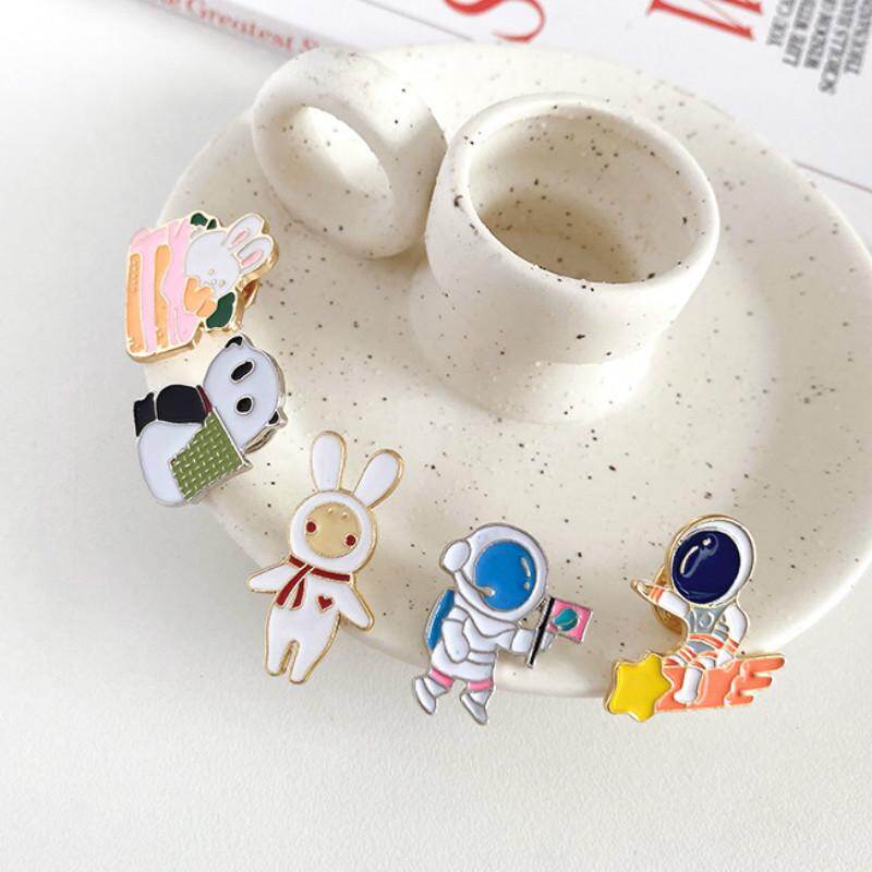 Metallic Cute Cartoon Style Brooch