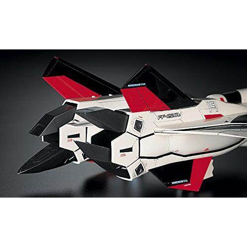 Macross Plus YF-19 1/72 Scale Plastic Model 9