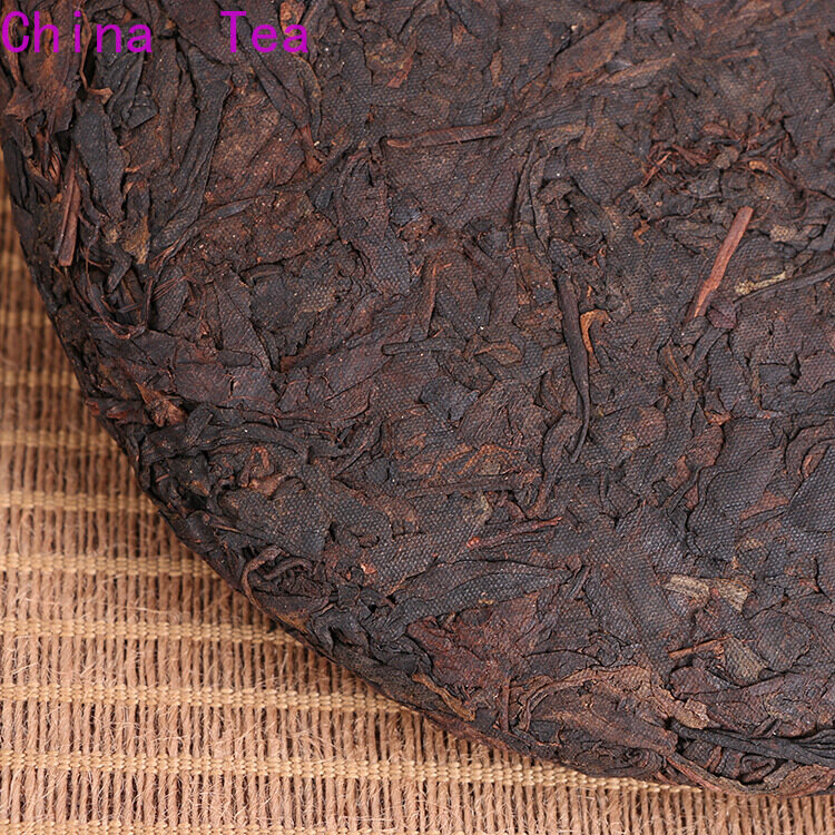 [High quality, fast delivery] Chinese tea Yunnan Pu'er tea cooked tea cake 357g