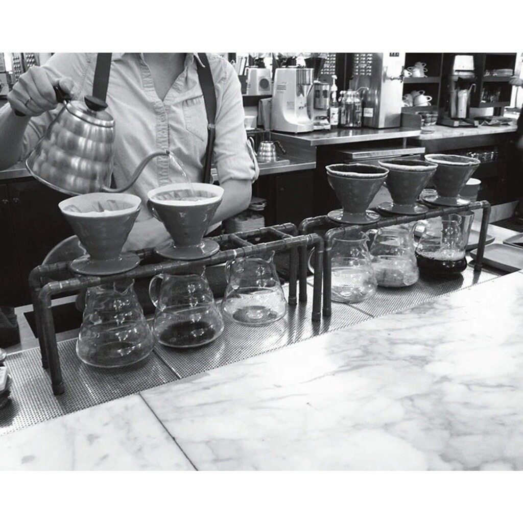 Phin pha cà phê gốm Hario V60 (Trắng)