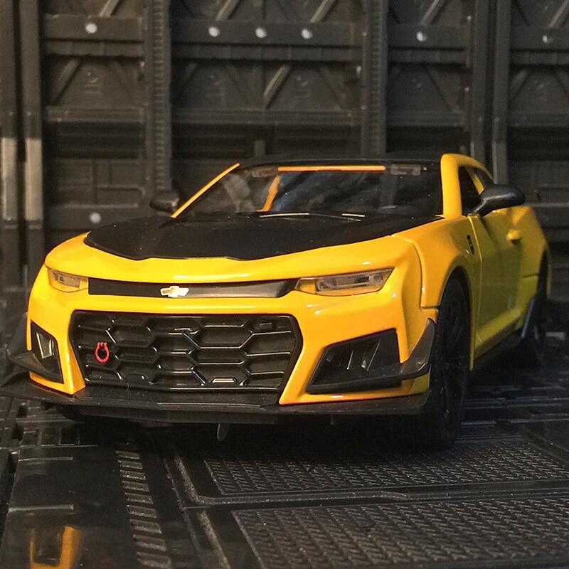 1:24 Mô phỏng Chevrolet Camaro hợp kim Mô hình xe thể thao Bumblebee đúc xe  âm thanh và ánh sáng kéo lại đồ chơi trẻ em 