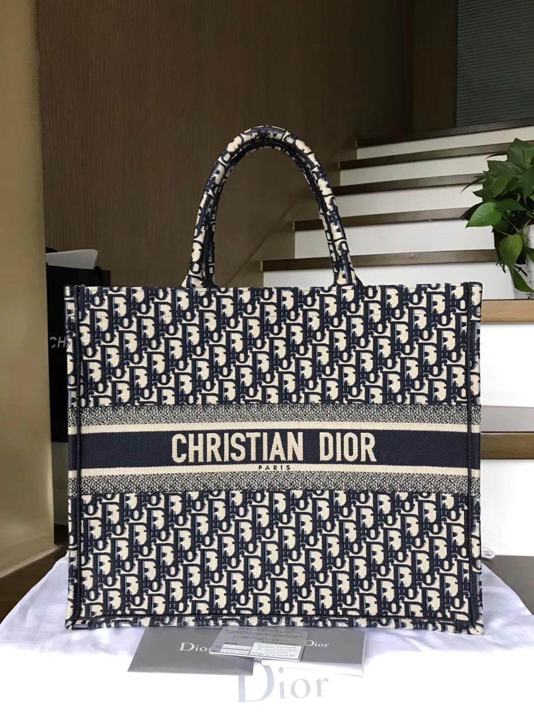 Print 100% of original DIORs 2,019 bags of old flowers Canvas bag Size :41.5 * 32 * 5cm Printed letter canvas M1286ZRIW_M928