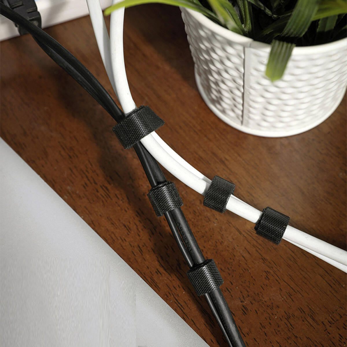 VAORLO 1M Dây Sắp Xếp Cáp Cuộn Dây Cáp USB Miếng Bảo Vệ Cáp Tai Nghe Kẹp Giữ Quản Lý Dây Chuột, Dụng Cụ Quản Lý Cáp Tái Sử Dụng Cắt Miễn Phí Velcro