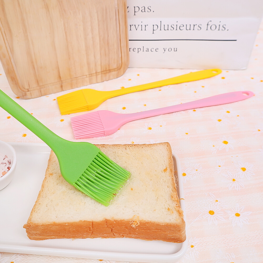 Silicone Baking Brush Resist High Temperature Pastry Brush Bakeware Cook BBQ Basting Brush Baking Oil Brush Berus Masak Random Color
