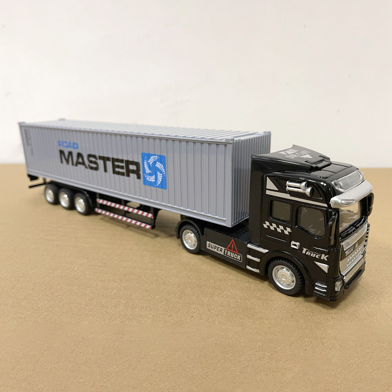 1:50 Alloy Container Truck Model Toy Car Simple Operation Toy Car with Doors Openable for Exercising Children Hand-eye Coordination