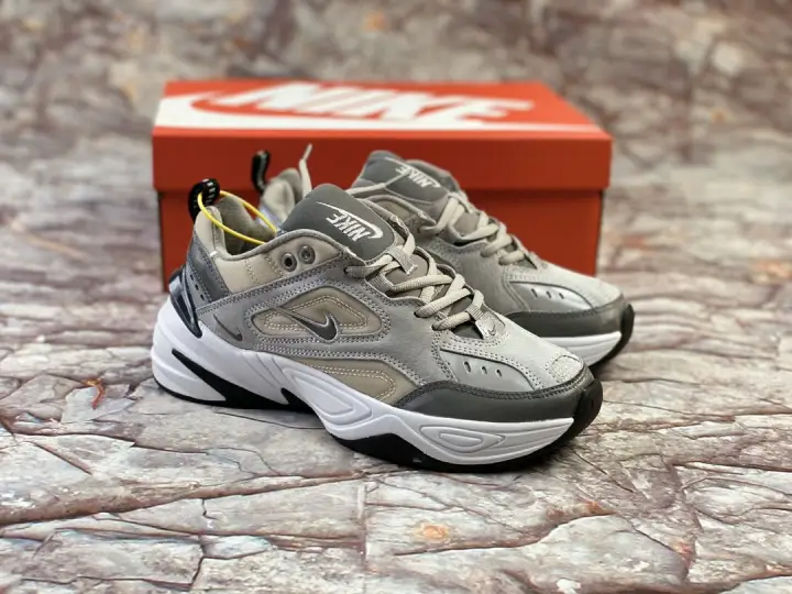 nike air monarch non slip