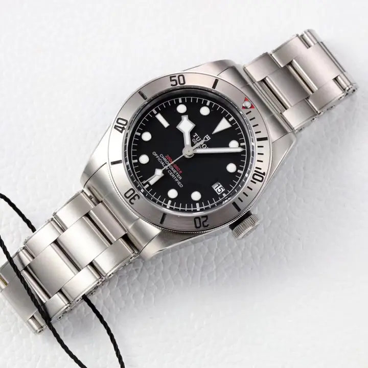 tudor jam tangan
