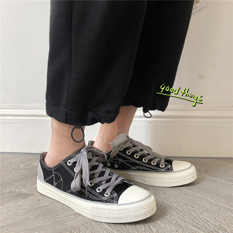 【Sẵn Sàng】 ViVi Shop Giày Vải Nam Giản Dị Giày Sinh Viên Nam Và Nữ Giày Chạy Bộ Phiên Bản Hàn Quốc Của Giày Thể Thao Phóng Khoáng Giày Nữ Đơn Giản Cổ Điển Giày Nam Và Nữ Giày Thường Giày Vải Đi Bộ Ngoài Trời Giày Đế Thấp