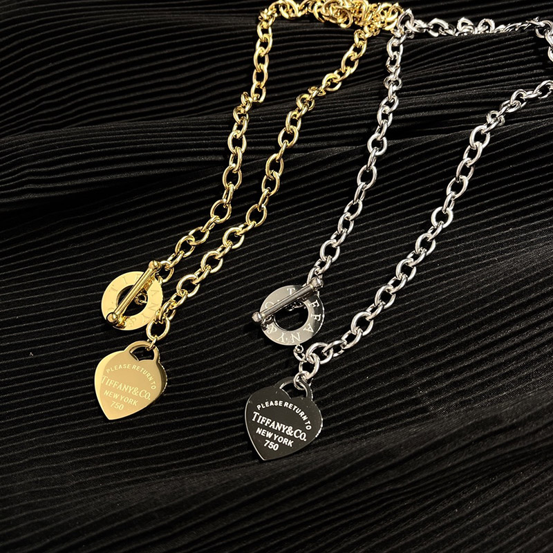 Shop Tiffany \u0026 Co Necklace with great 