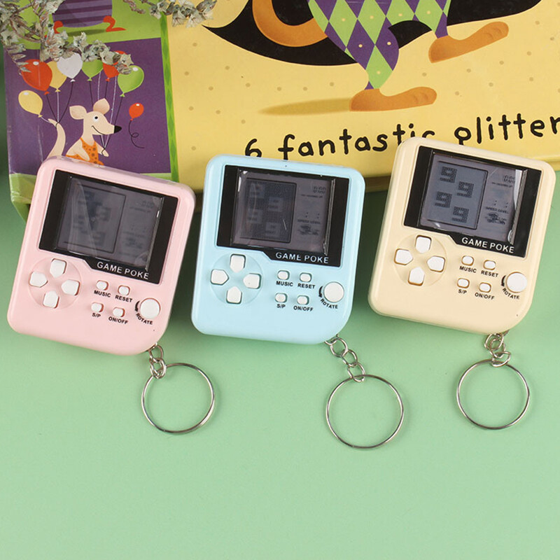 Eioce Mini Classic Game Machine Retro Nostalgic Game Console With Keychain console