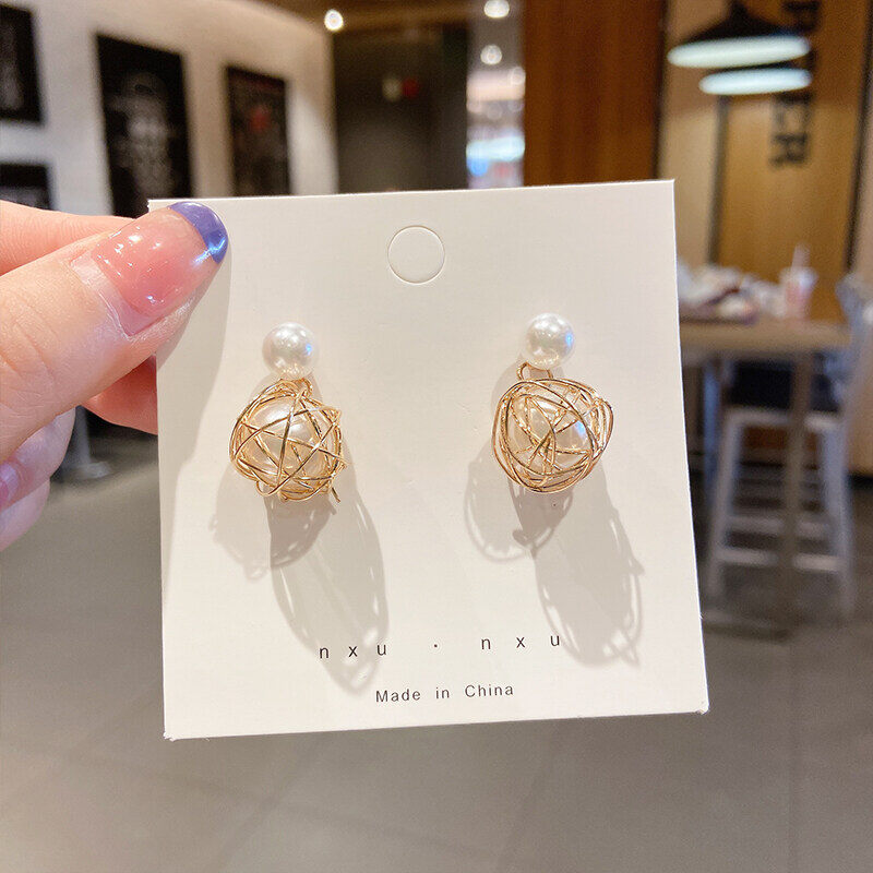 Lovely Design Sparkling Earrings Set