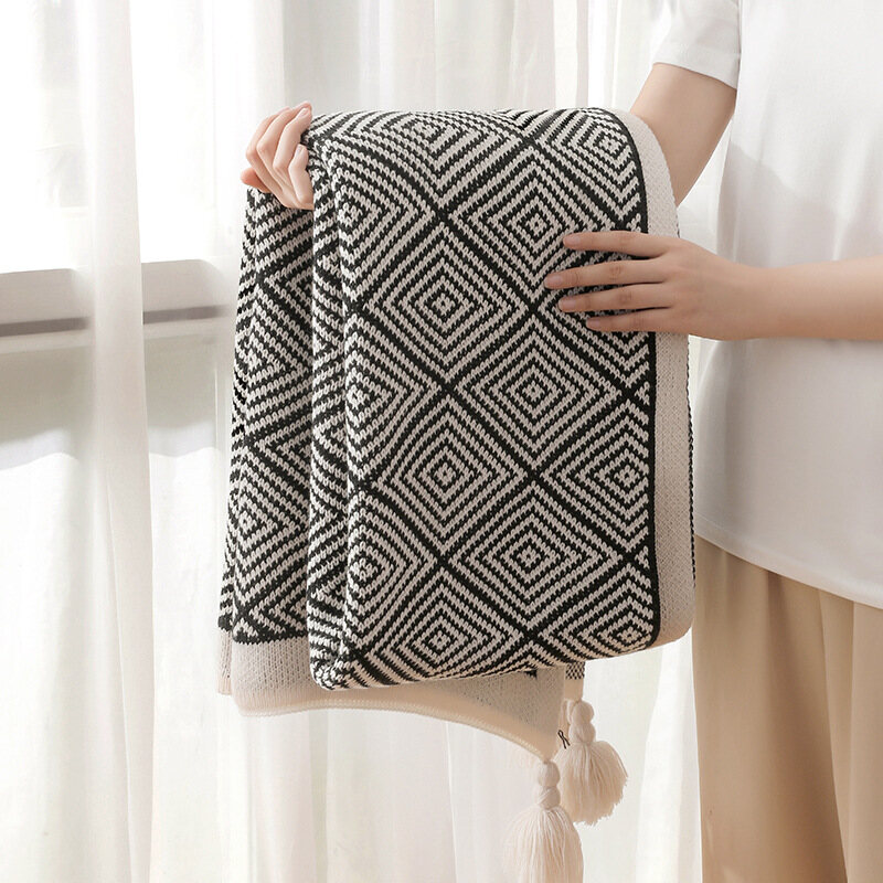 Nordic Ins Black White Striped Knit Blanket Shawl Fashion Sofa Blanket Towel Single Nap Blanket