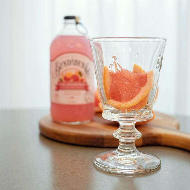 卍∏ 1PCS Bee Motif Stemmed Wine Glasses Absinthe Glass Goblets