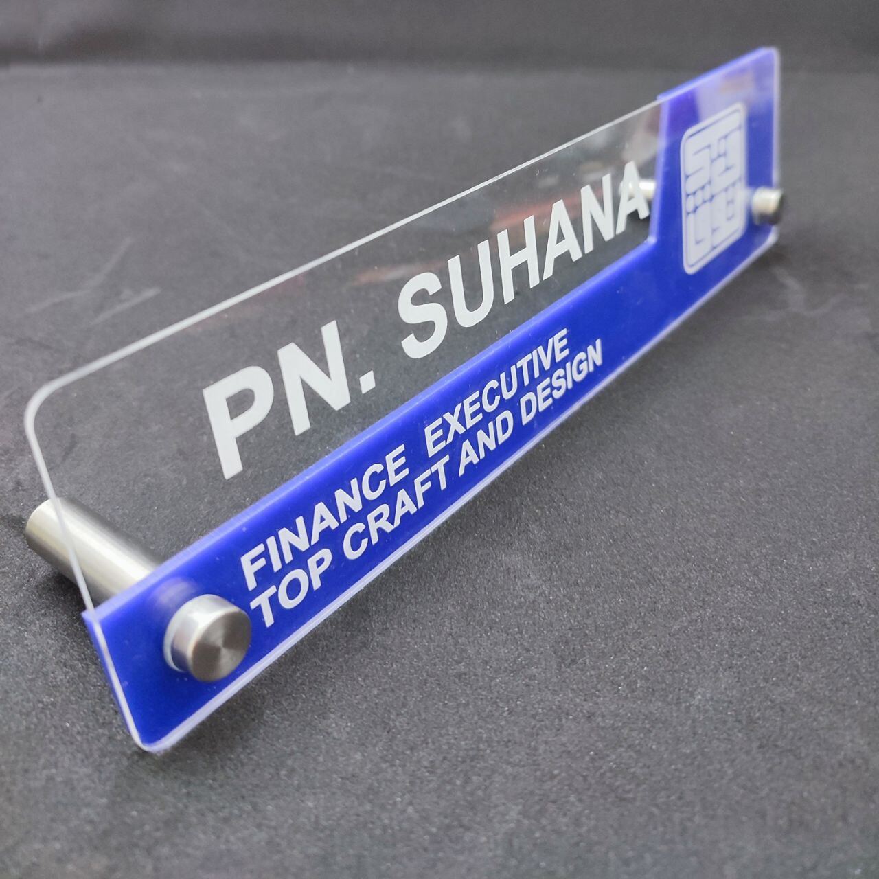 Papan Tanda Plat Nama Meja Kustom Table Desk Stand Name Plate Engraved