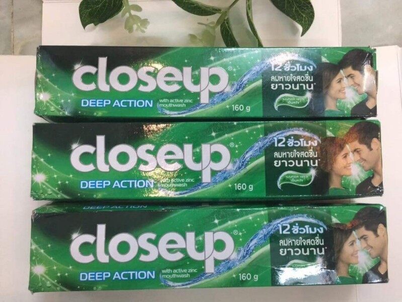 Kem đánh răng Closeup Thái Lan 160g