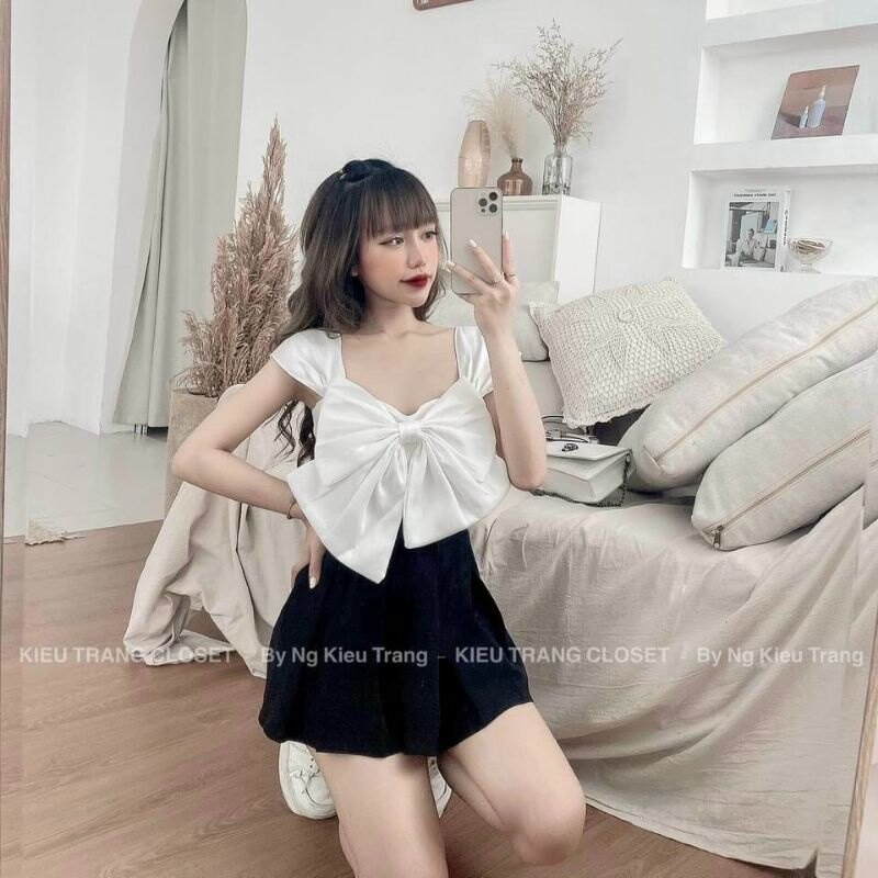 Sét áo hai dây nơ to kèm chân váy xếp ly ảnh thật