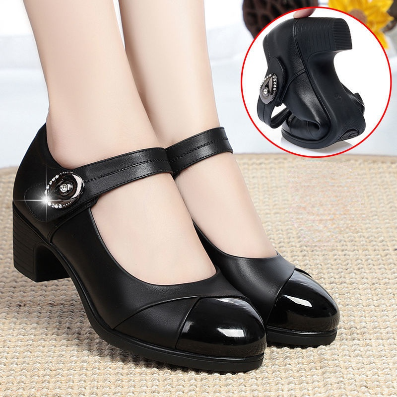 Soft leather mother shoes female spring and autumn new soft bottom non-slip middle-aged velcro middle-heel dancing shoes thick-heel work shoes