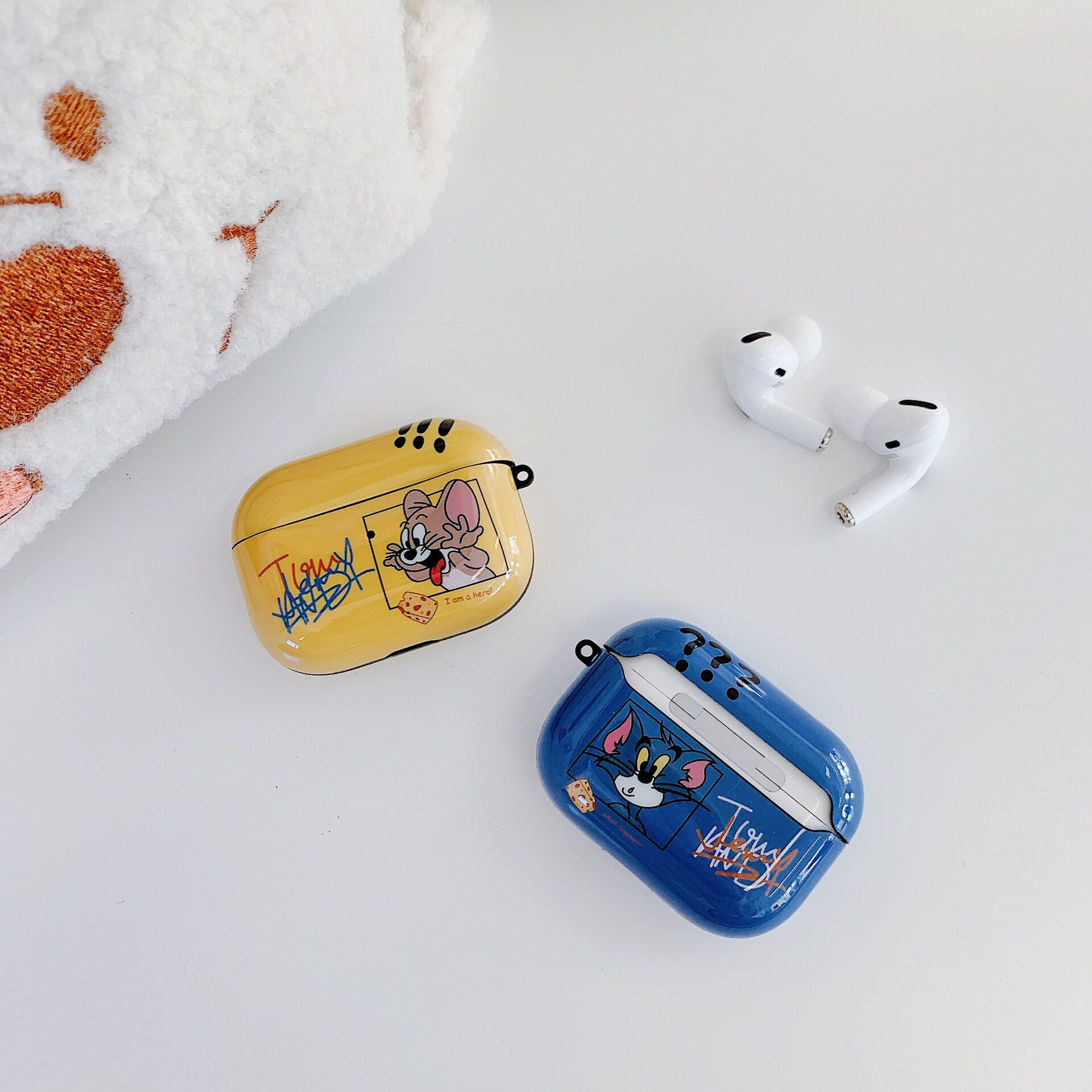 Cartoons Compatible with Airpods 1&2 Case,Silicone 3D Cute Animal Paw