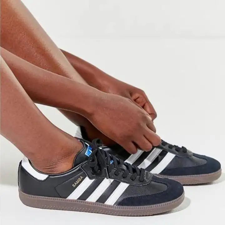samba classic black