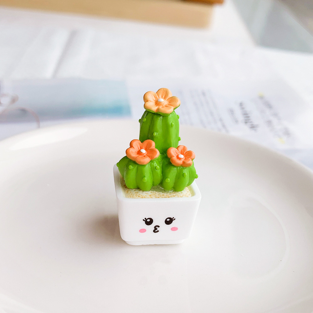 Simulation Cactus Fleshy Resin Mini Decorative Ornaments Office Desktop Computer Decoration Home Decoration