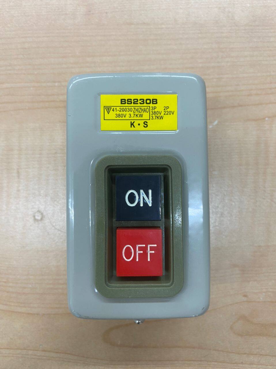 Metal Clad On Off Switch Socket Push Button 15A / 30A On Off Button For ...