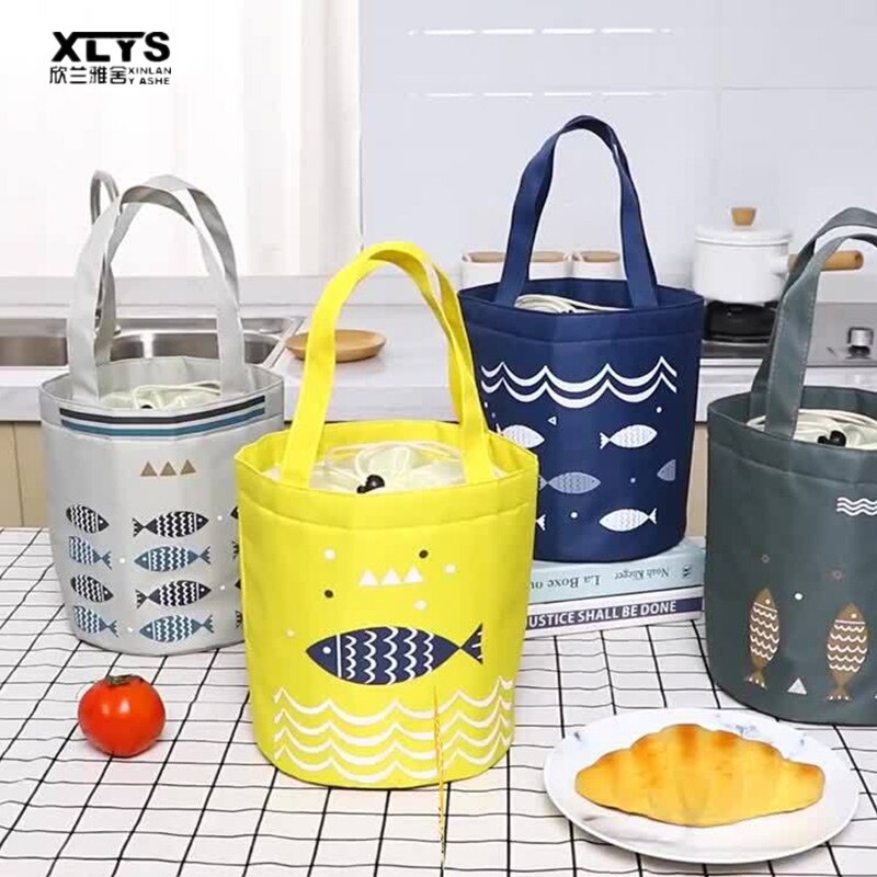A lunch box, a lunch box, a lunch box, a temperature bag, an earplug, a hot/cold storage box, a handbag-carry a lunch bag and a mechanical bag with you.
