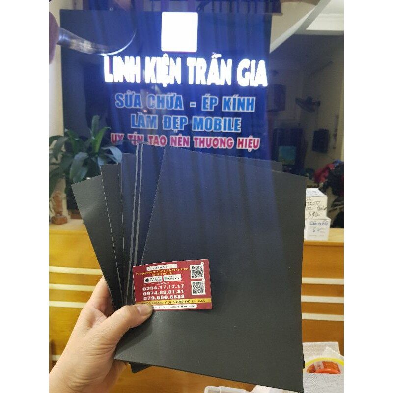Tấm lót ép kính đen