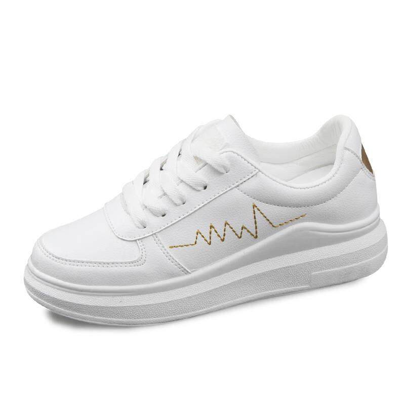 white flat tennis shoes