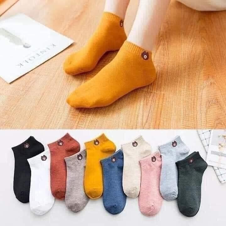 Một đôi quai cài yếm