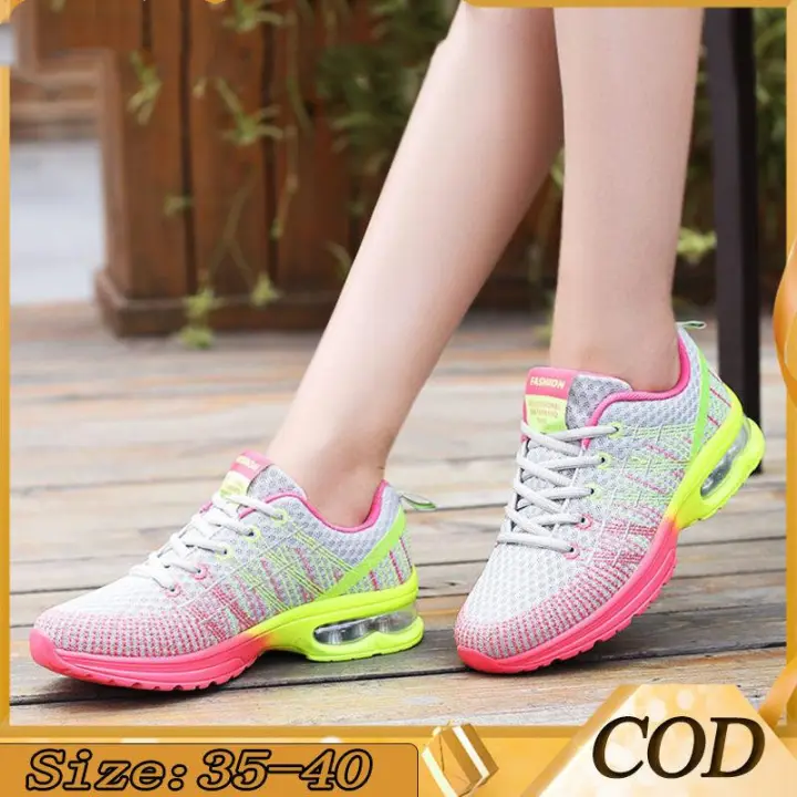 women's sport shoe