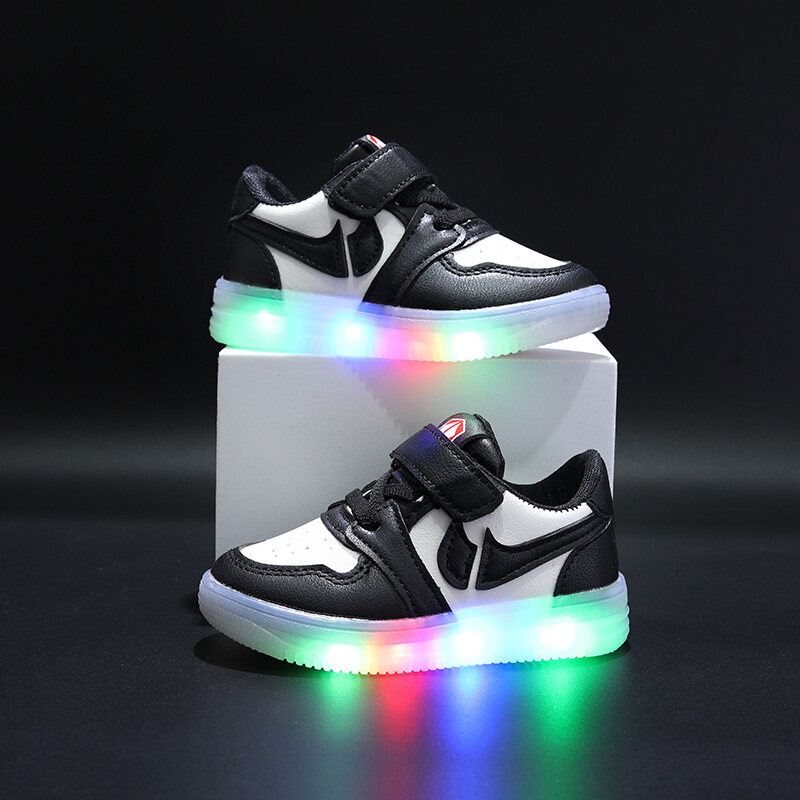 [Ready Stock] LED Children's Light Shoes New 1-3-6 Years Old Sports Shoelace Light Shoes for Boys and Girls Luminous Shoes Casual Shoes
