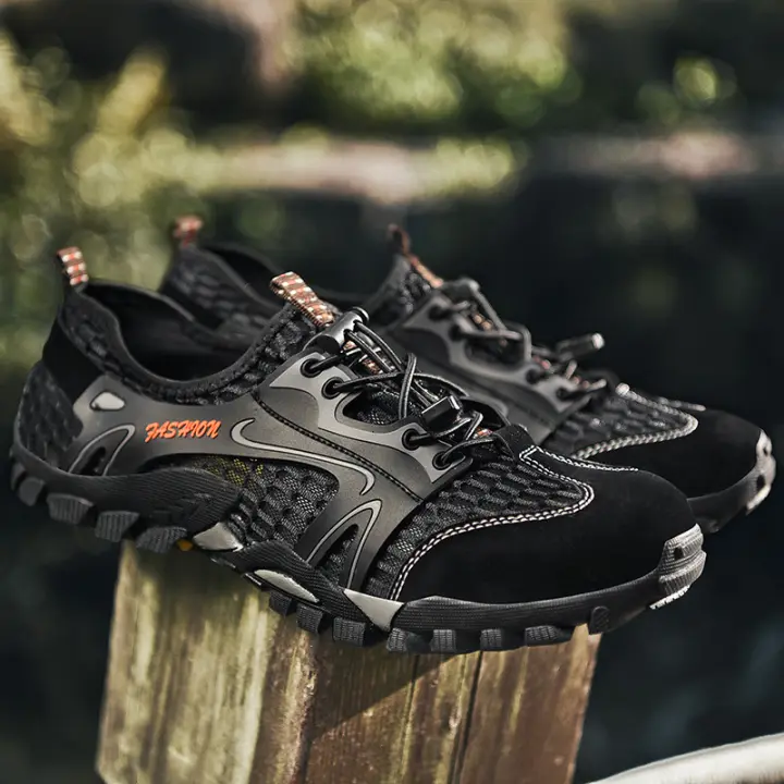 amphibious hiking shoes