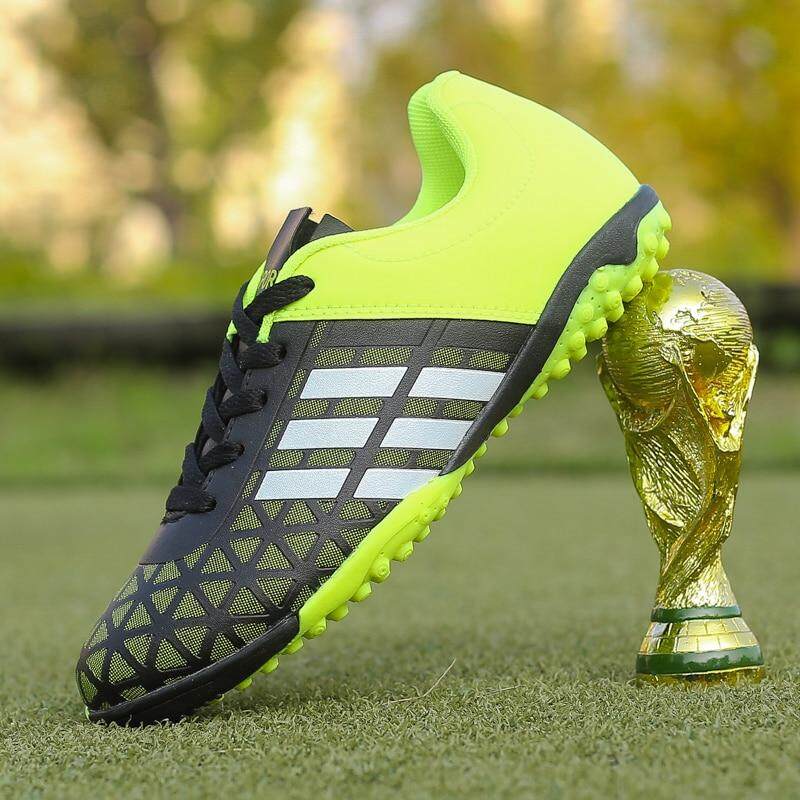 (รองเท้ากษัตริย์) ขนาด 32-43 เด็กผู้ชายเด็กฟุตบอลป้องกันการลื่นไถลสนามหญ้าฟุตบอลรองเท้าฟุตบอล TF ฮาร์ดโลกรองเท้าผ้าใบเทรนเนอร์การออกแบบใหม่รองเท้าฟุตบอล --- สีดำสีแดง --- สีดำสีเขียว --- สีฟ้าสีส้ม