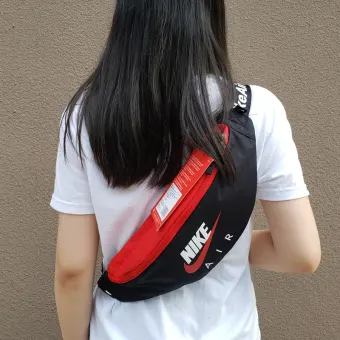 nike shoulder fanny pack