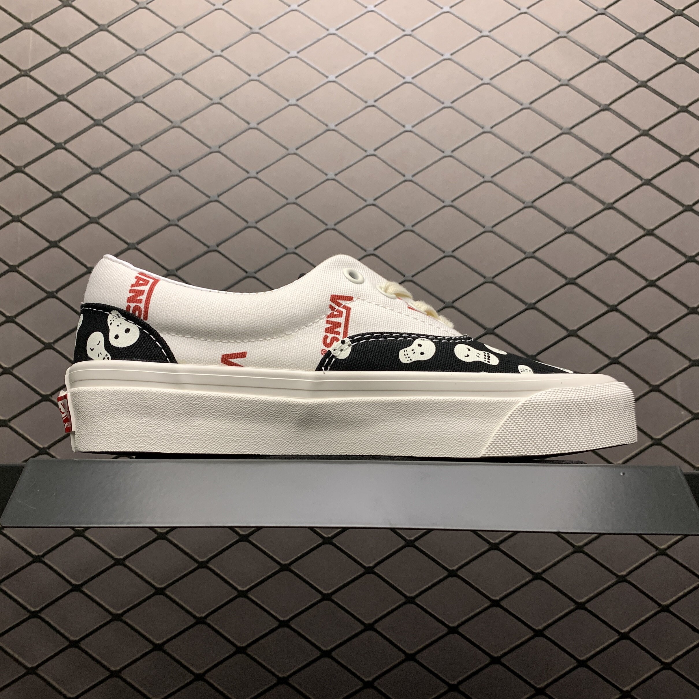 vans board shoes