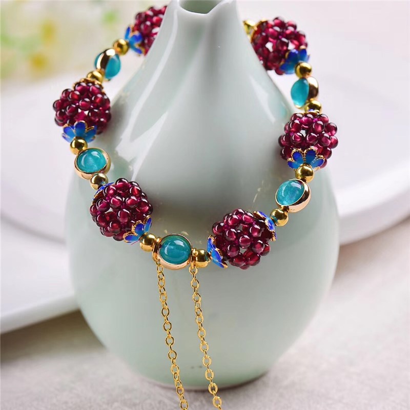 Chain multi circle pomegranate water natural garnet bracelet wholesale Garnet grape ball women wholesale
