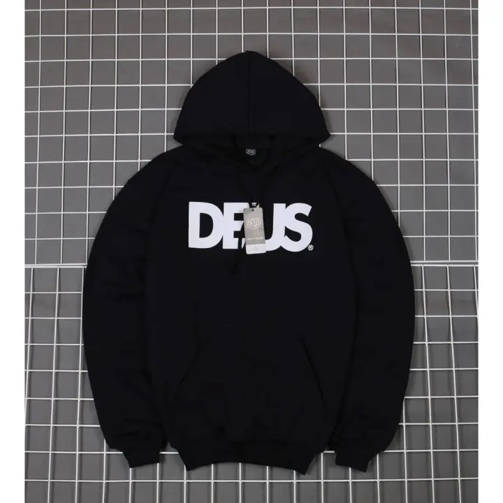 deus sweater