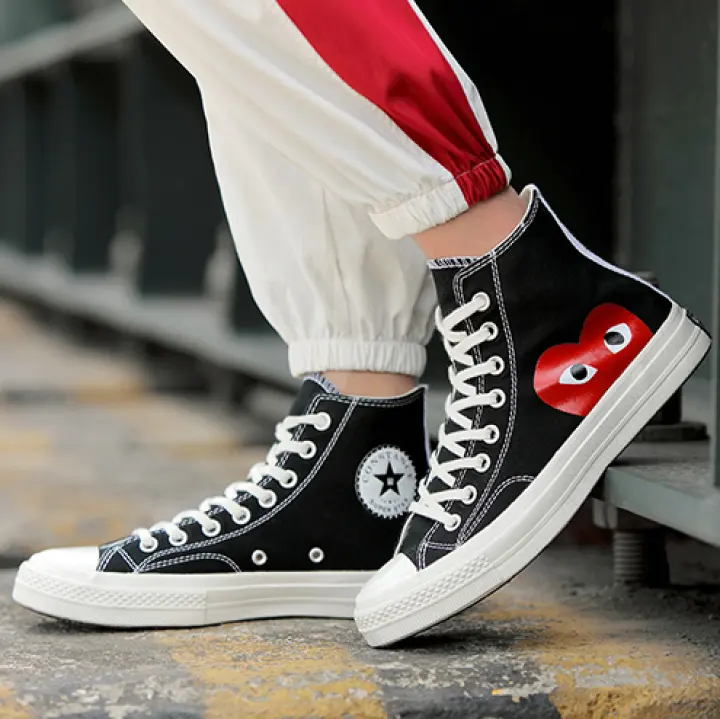 converse shoes couple