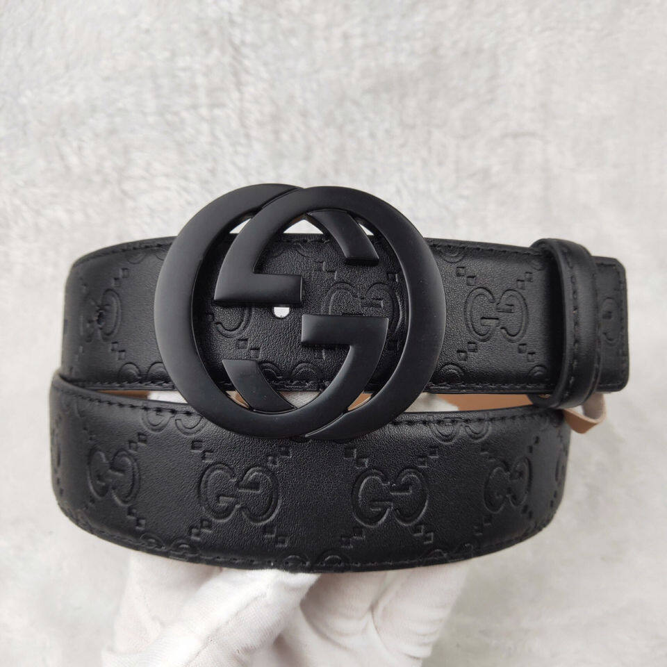 belt with big h buckle