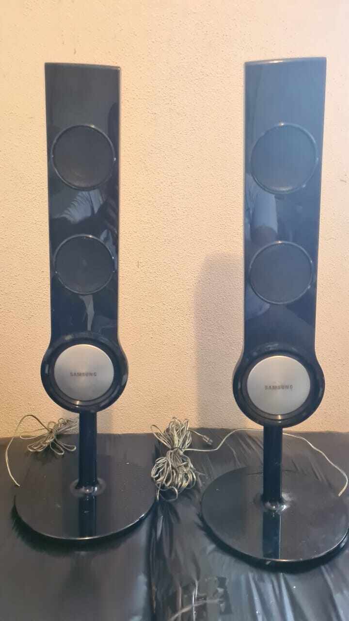 Samsung Home Theater HTF453HK 5.1 speaker with subwoofer entertainment