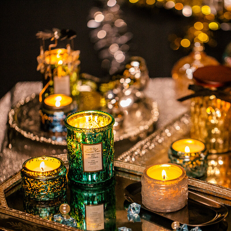 Nến thơm thủ công trong cốc cứu trợ