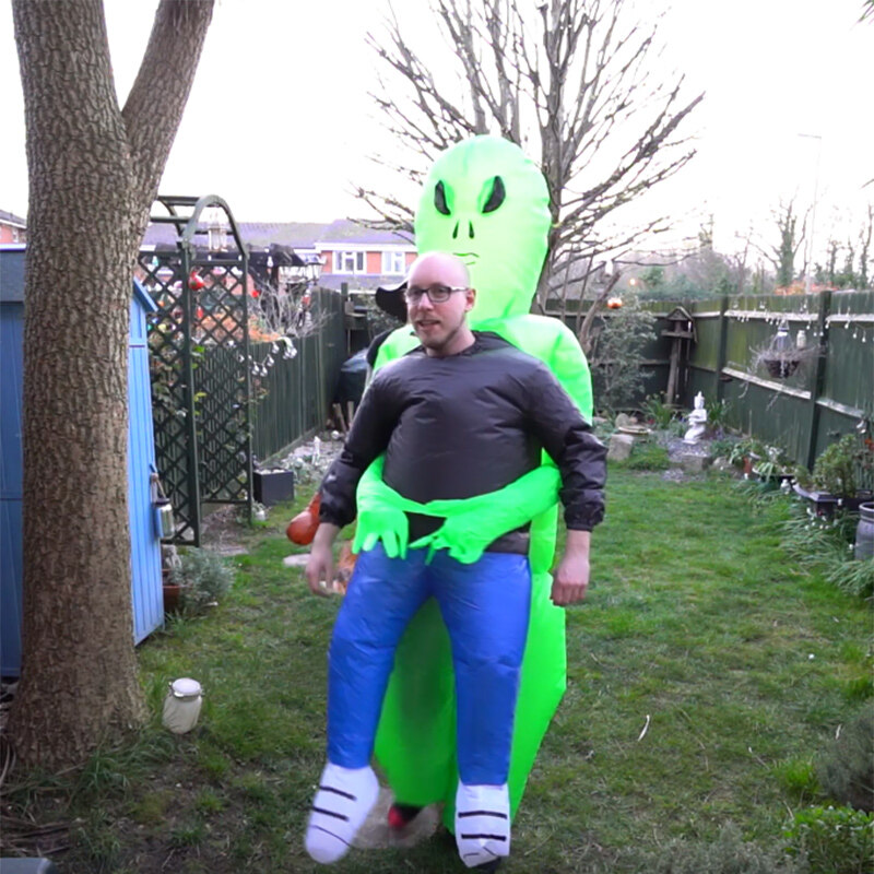 Monkey Fun ET Alien inflatable Auit Alien Monster Inflatable Costume Ghost Inflatable Costume Halloween Scary Green Alien Cosplay Costume For Adults Children's Party Festival Stage
