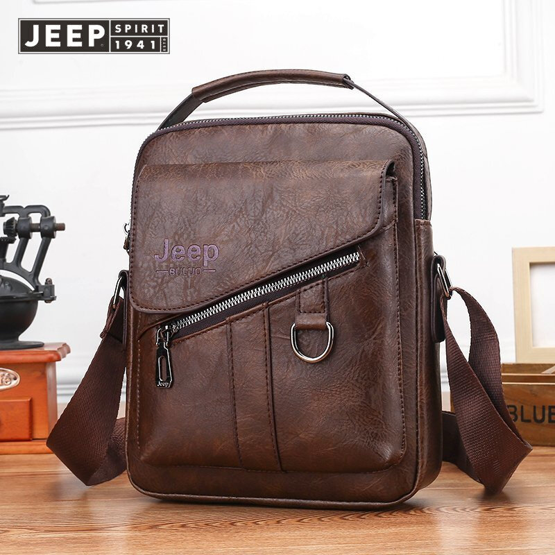 Jeep discount spirit handbag