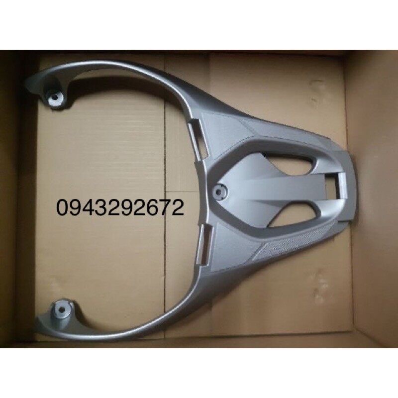 Tay dắt cảng sau SH ý Honda