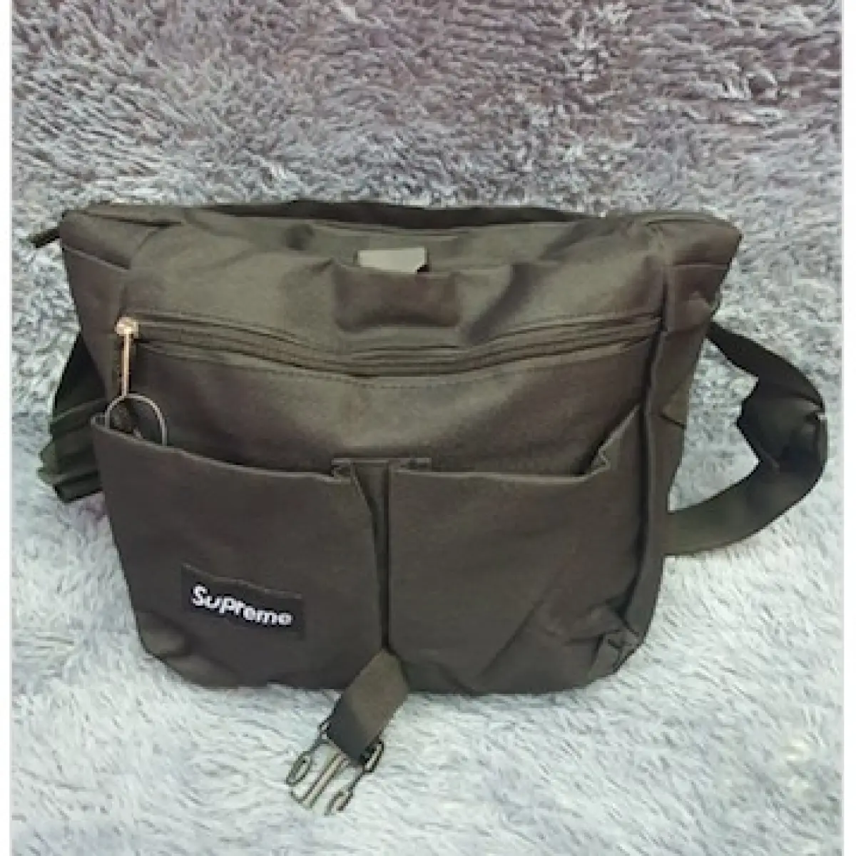 supreme sling pouch
