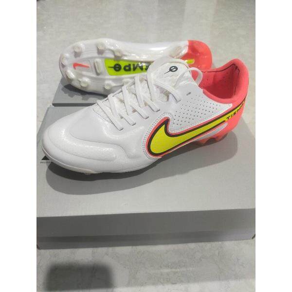 Kasut bola nike outlet tiempo