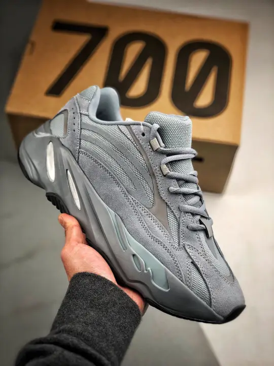 700 v2 hospital blue