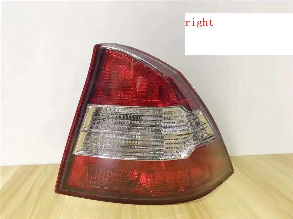1PCS Car For Ford Focus Sedan / Saloon 2009 2010 2011 2012 Tail Light Tail Lamp Taillamp Assy Rear Brake Light Stop Lamp Rear Bumper